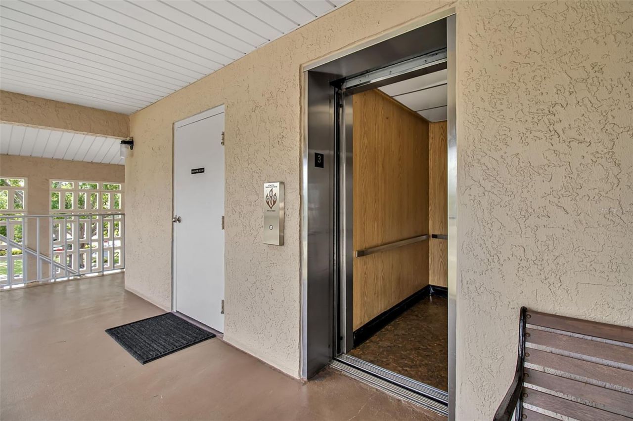3987 Maceachen Boulevard, Unit 133, Sarasota, FL 34233 Photo