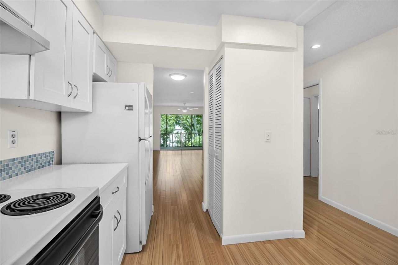 3987 Maceachen Boulevard, Unit 133, Sarasota, FL 34233 Photo