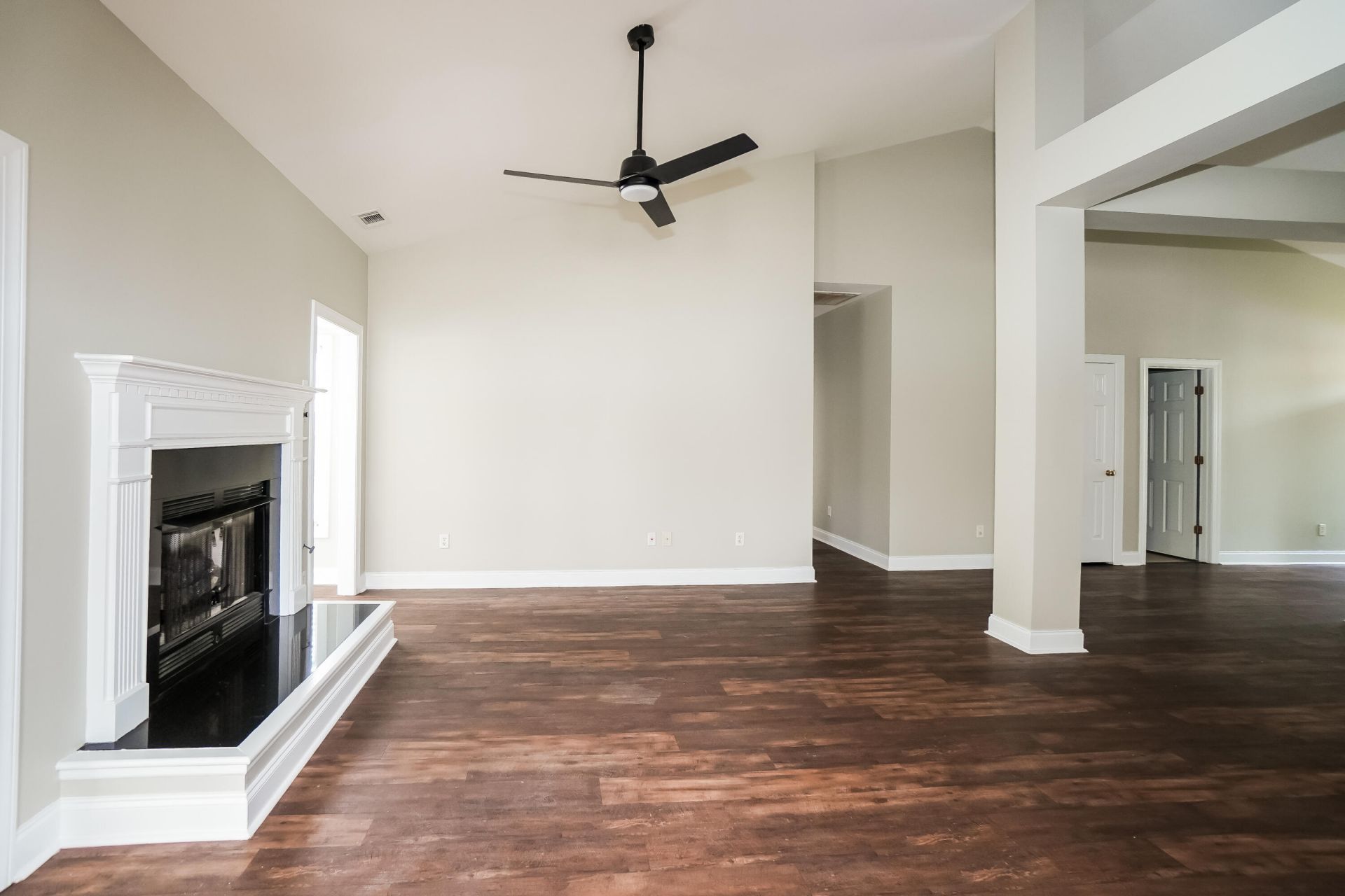 4901 Pineridge Road Photo 13