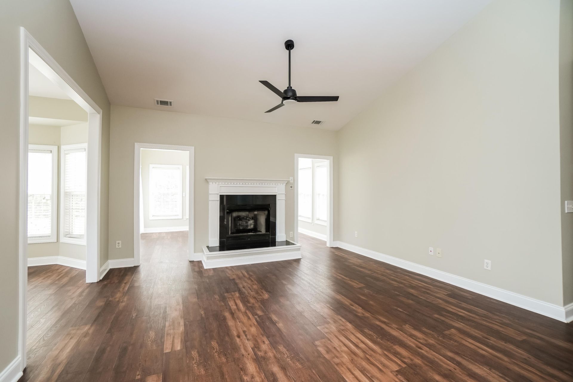 4901 Pineridge Road Photo 14