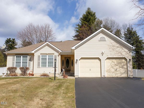 47 Native Dancer Lane, Stillwater, NY 12866