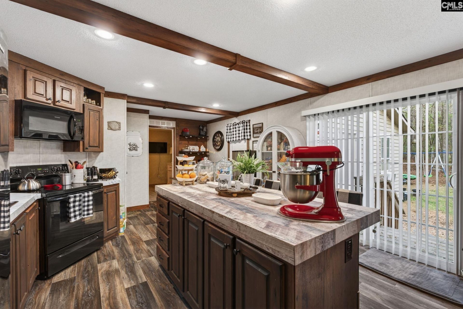 1045 Rushing Road  Photo 15