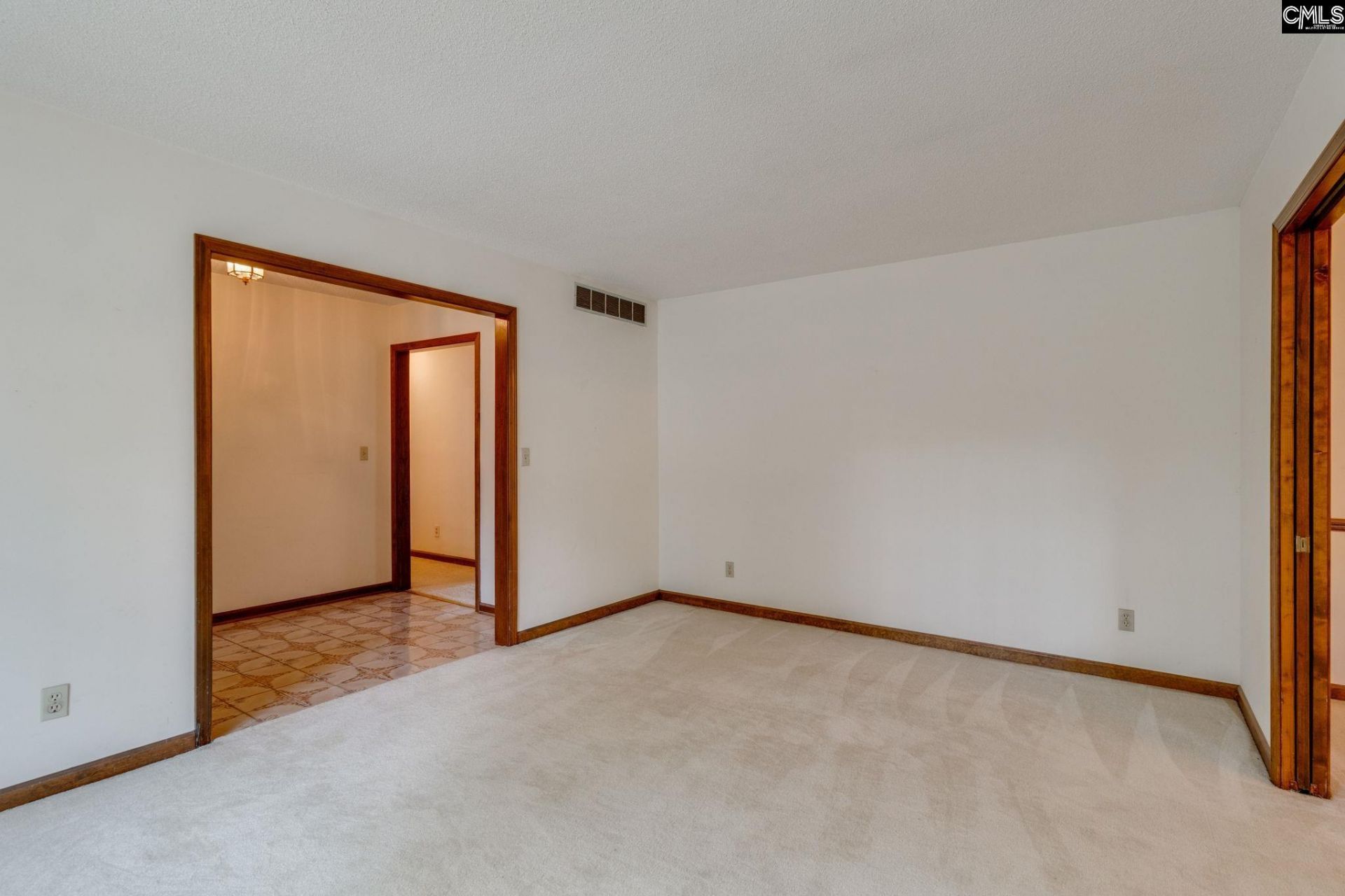 132 Greengate Drive  Photo 8