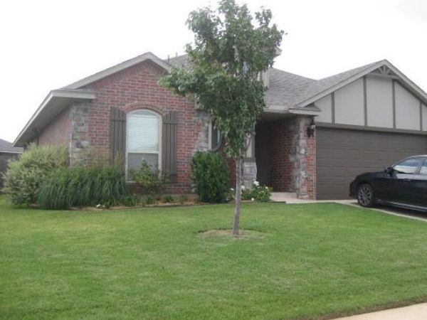 4236 Red Apple Terrace, Moore, OK 73160