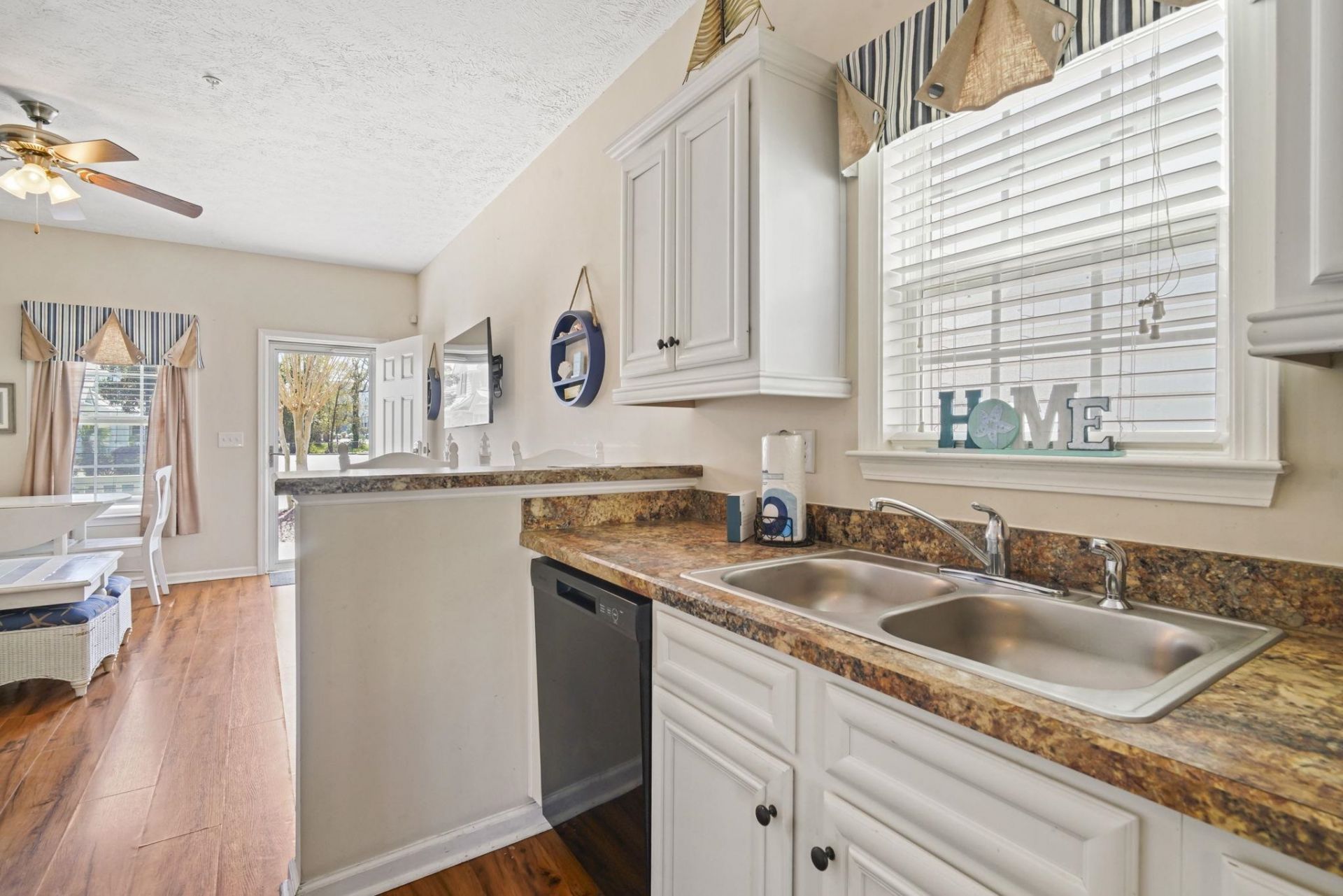 378 Snorkel Way Photo 13