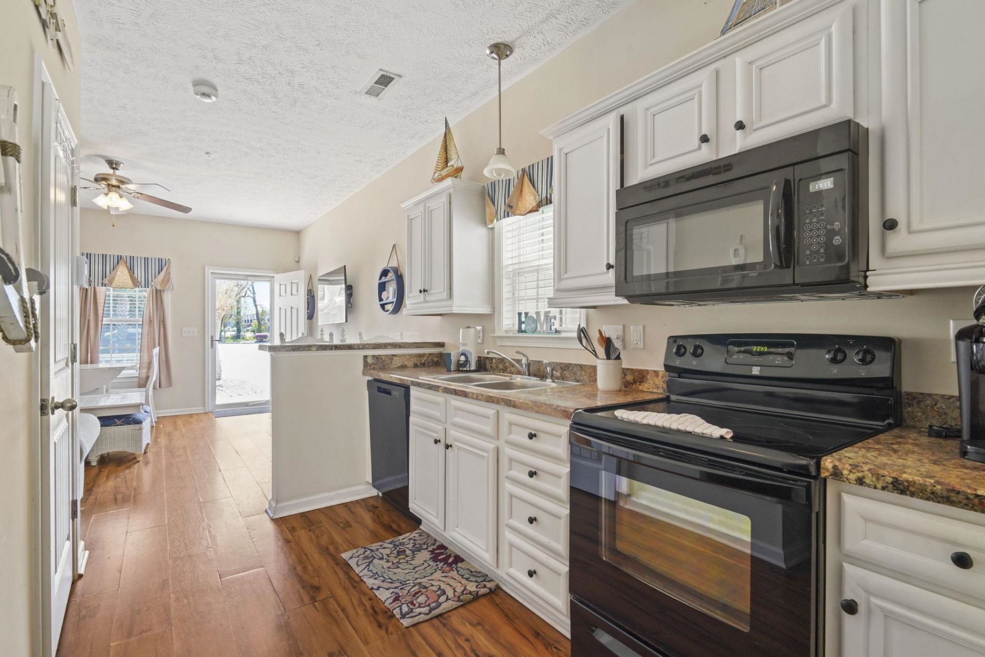 378 Snorkel Way Photo 14