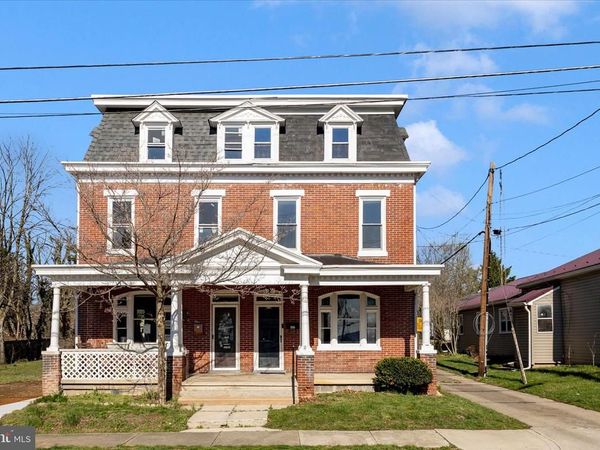 519 SUMMIT AVENUE , HAGERSTOWN, MD 21740