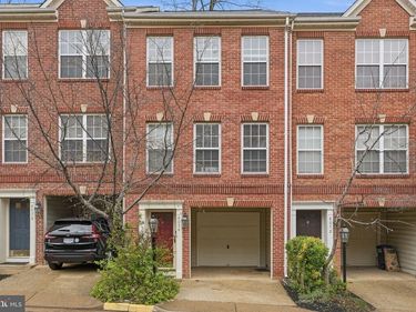 8074 SEBON DRIVE , VIENNA, VA 22180