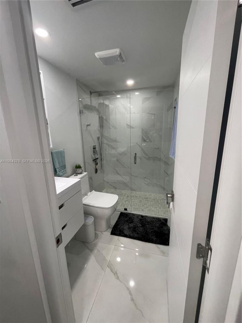 926 Michigan Ave , Unit 3, Miami Beach, FL 33139 Photo