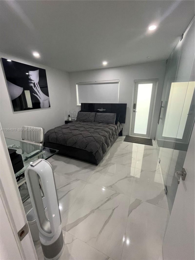 926 Michigan Ave , Unit 3, Miami Beach, FL 33139 Photo