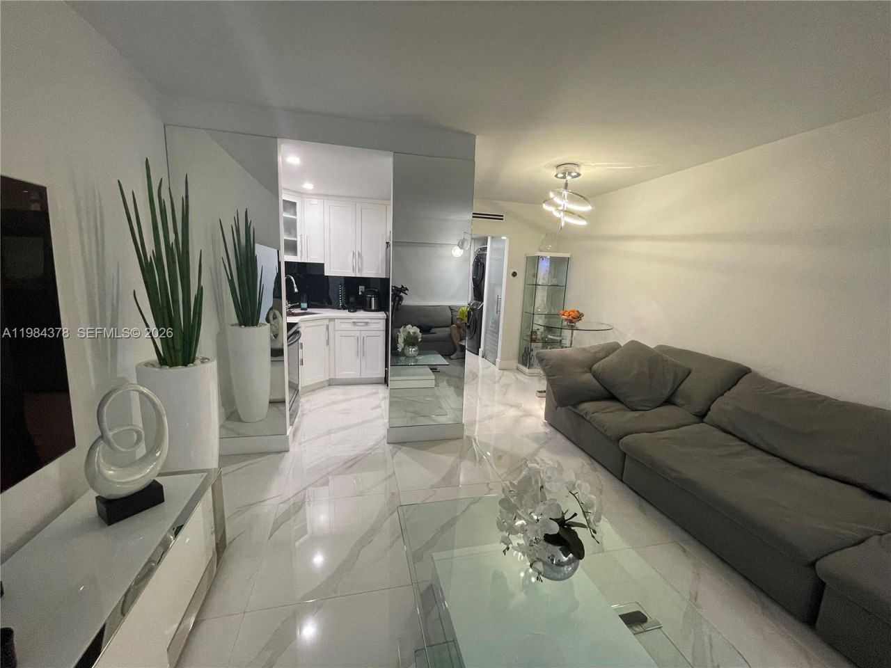 926 Michigan Ave , Unit 3, Miami Beach, FL 33139 Photo