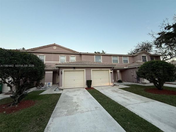 8530 W Southgate Shores Cir , Unit 1, Tamarac, FL 33321