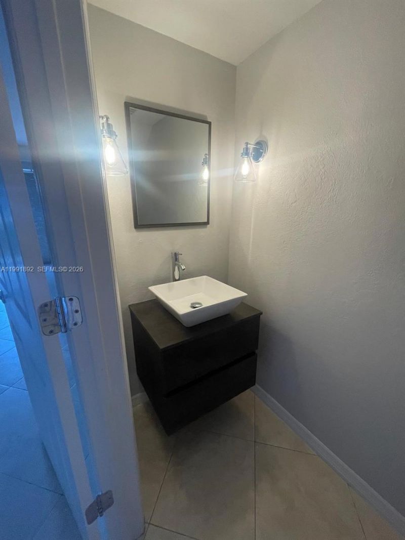 8530 W Southgate Shores Cir , Unit 1, Tamarac, FL 33321 Photo