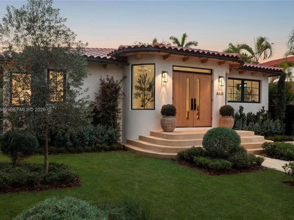 4430 Royal Palm Ave, Miami Beach, FL 33140