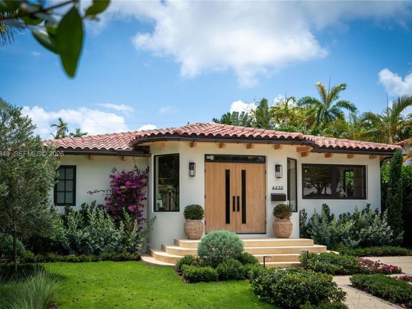 4430 Royal Palm Ave, Miami Beach, FL 33140