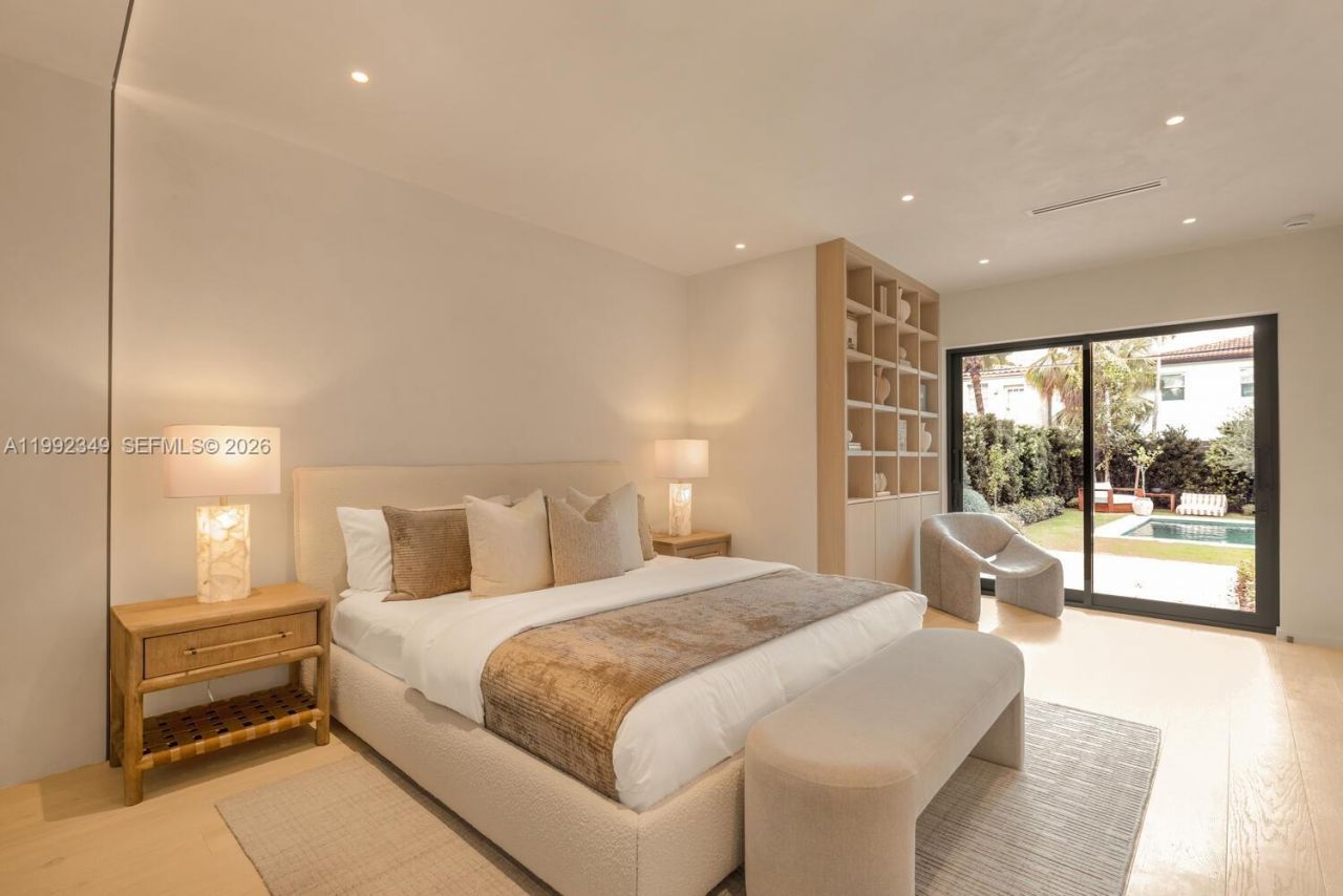 4430 Royal Palm Ave , Miami Beach, FL 33140 Photo