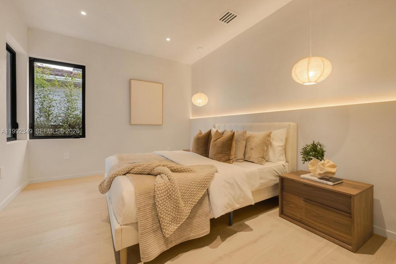 4430 Royal Palm Ave , Miami Beach, FL 33140 Photo