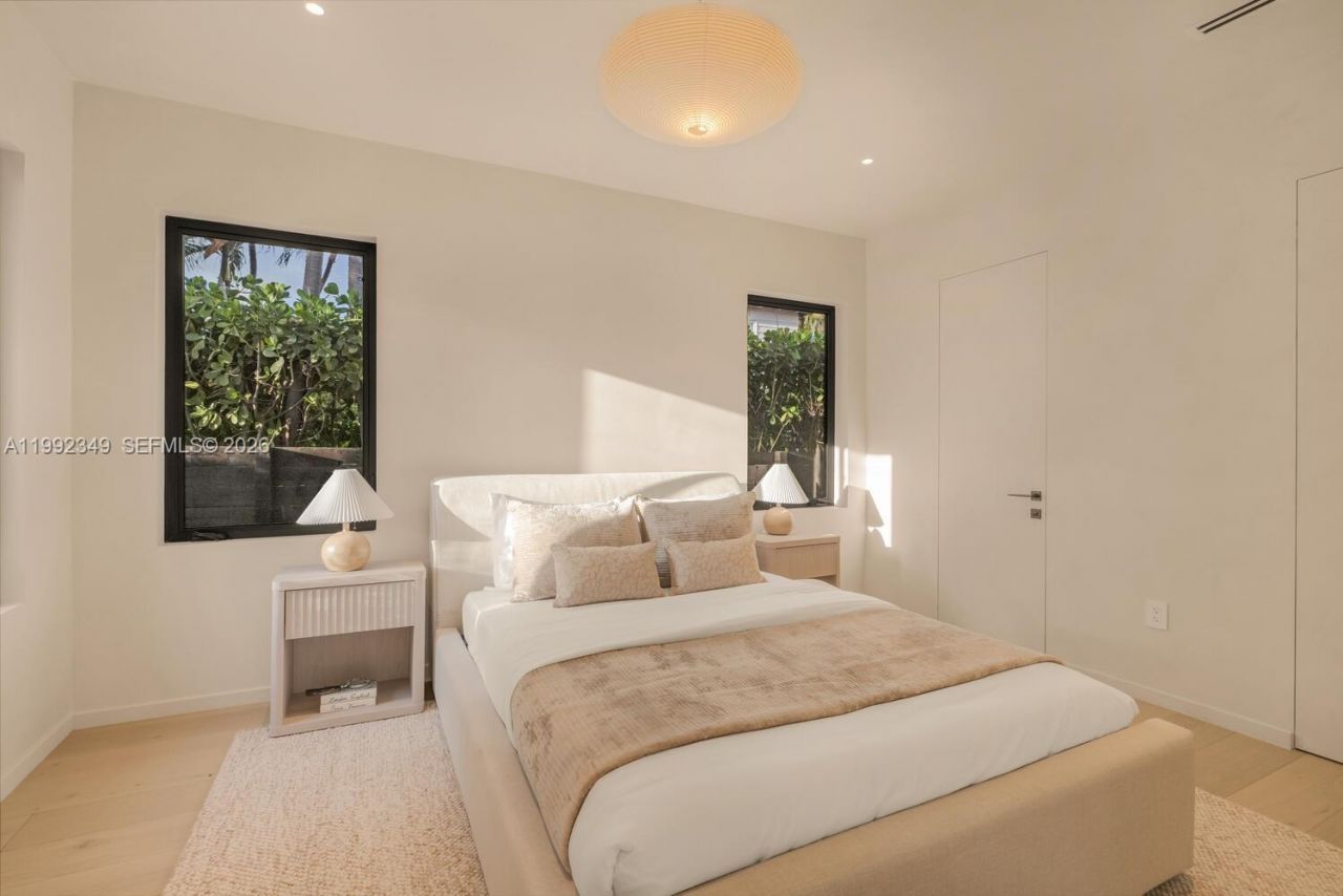 4430 Royal Palm Ave , Miami Beach, FL 33140 Photo