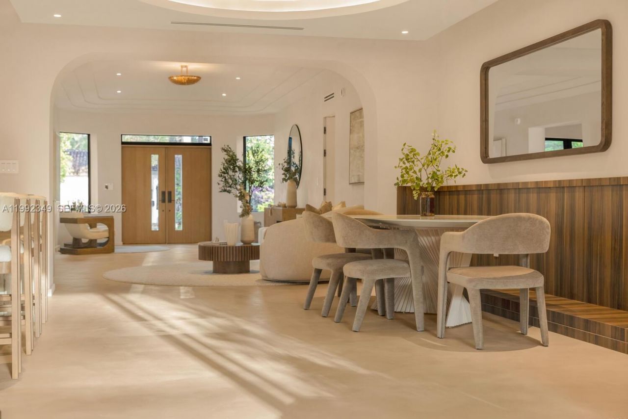 4430 Royal Palm Ave , Miami Beach, FL 33140 Photo