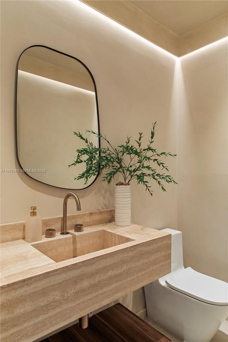 4430 Royal Palm Ave , Miami Beach, FL 33140 Photo