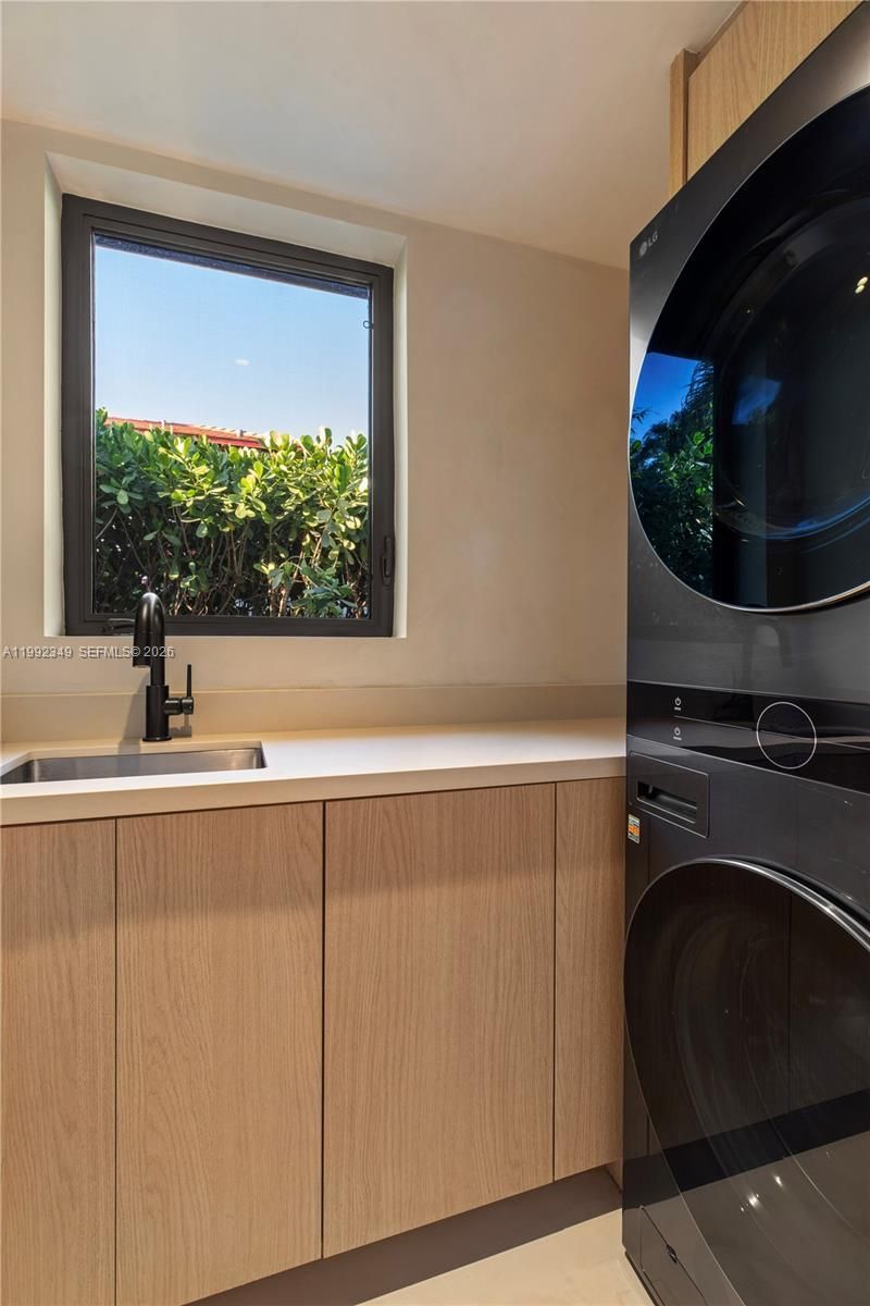 4430 Royal Palm Ave , Miami Beach, FL 33140 Photo