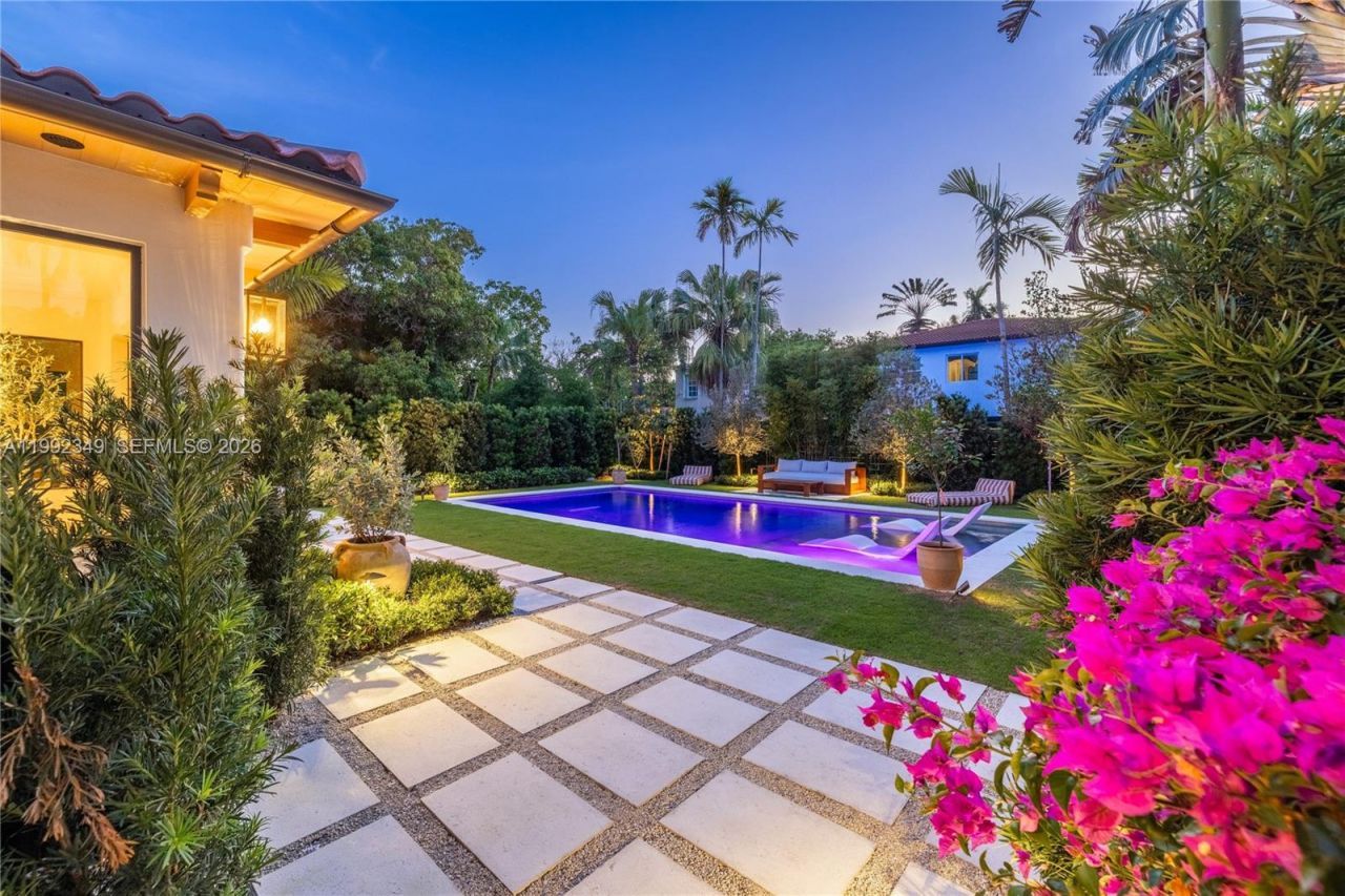 4430 Royal Palm Ave, Miami Beach, FL 33140 Photo