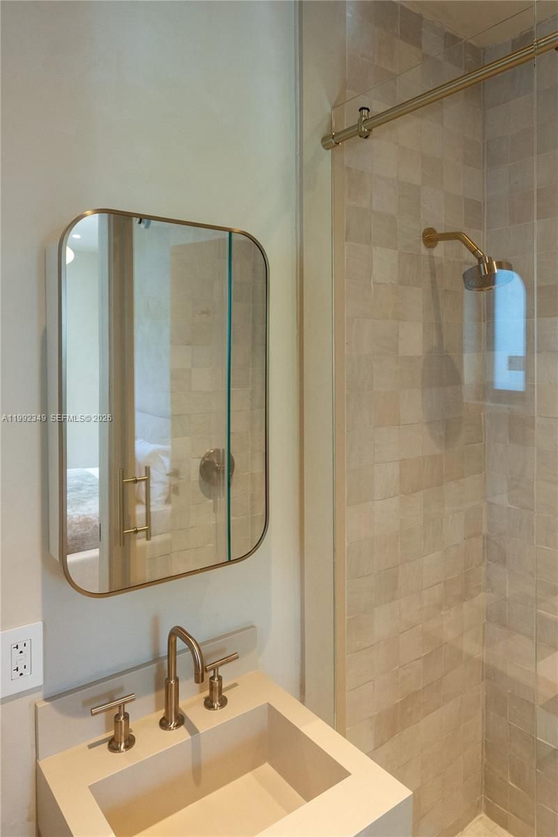4430 Royal Palm Ave, Miami Beach, FL 33140 Photo