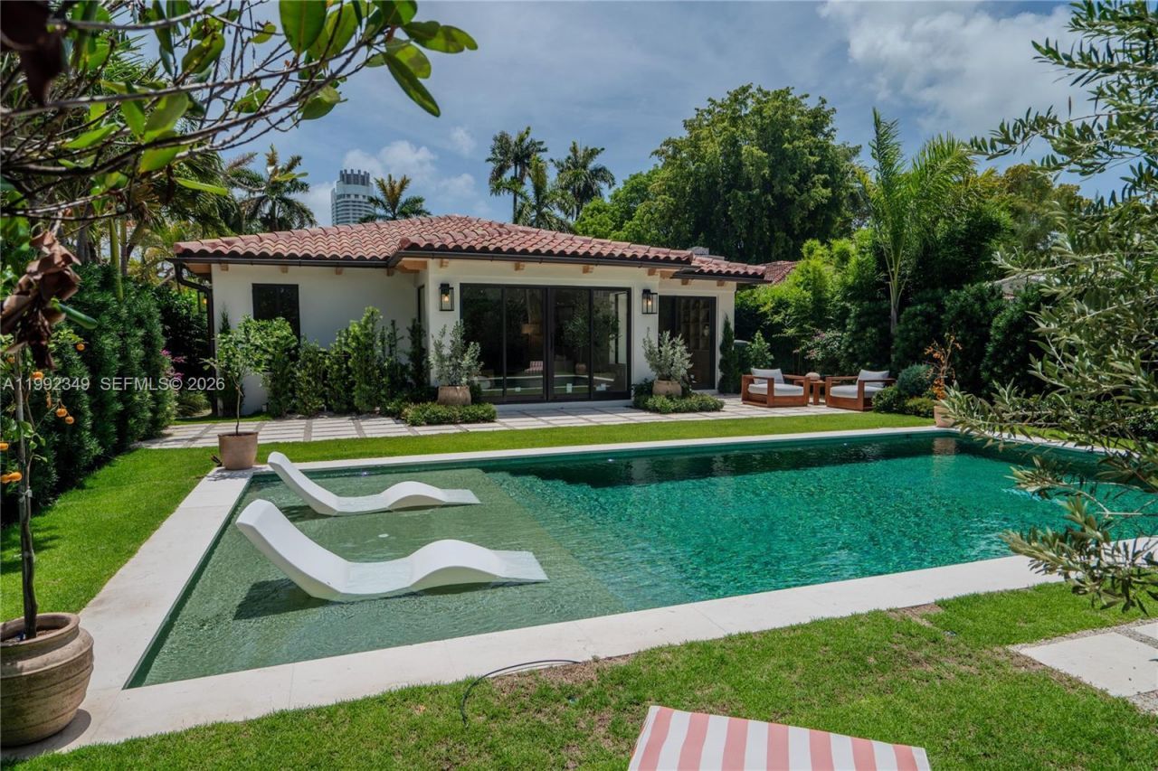 4430 Royal Palm Ave, Miami Beach, FL 33140 Photo