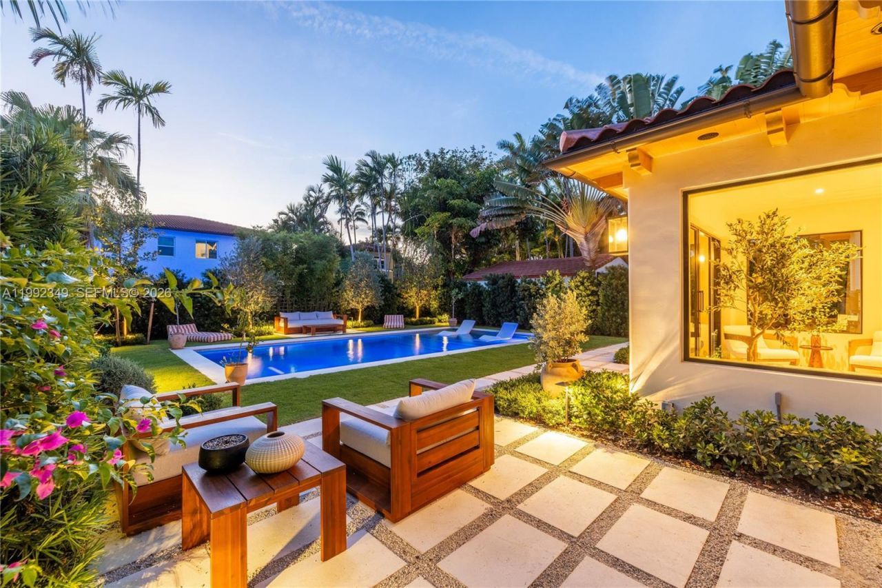 4430 Royal Palm Ave, Miami Beach, FL 33140 Photo