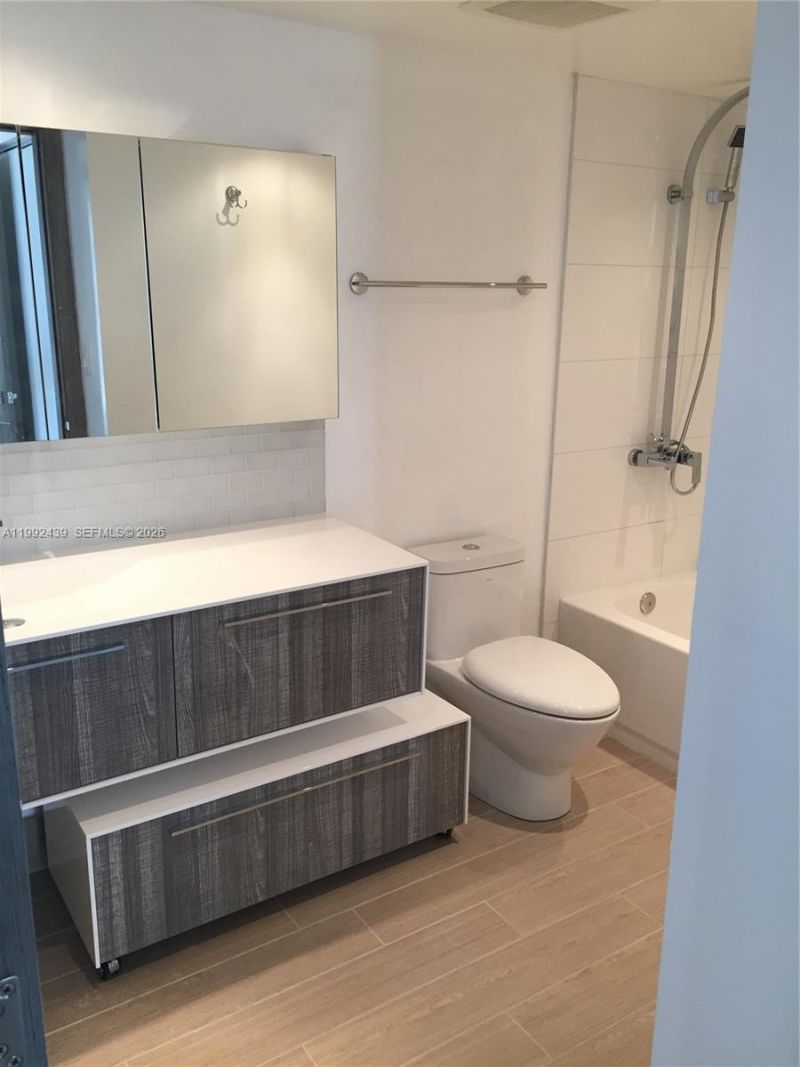 1688 West Ave, Unit 1008, Miami Beach, FL 33139 Photo