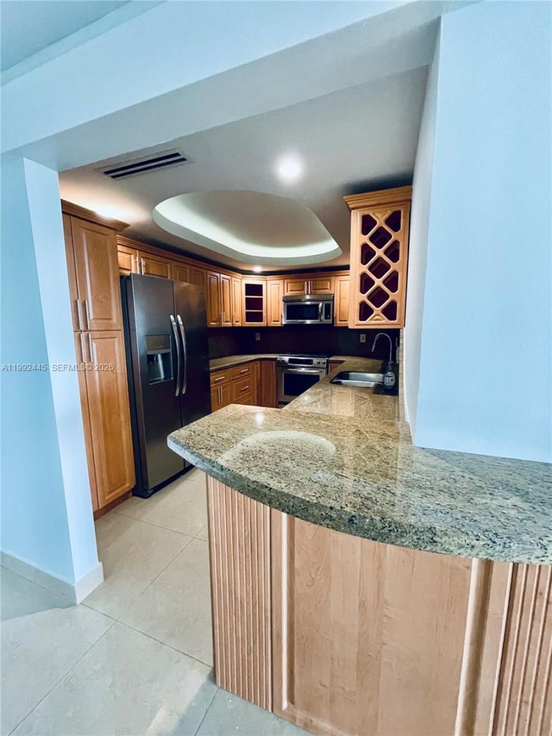 3140 S Ocean Dr , Unit 1105, Hallandale Beach, FL 33009 Photo