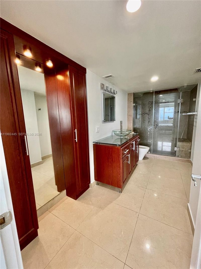 3140 S Ocean Dr , Unit 1105, Hallandale Beach, FL 33009 Photo