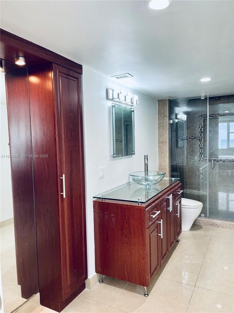 3140 S Ocean Dr , Unit 1105, Hallandale Beach, FL 33009 Photo