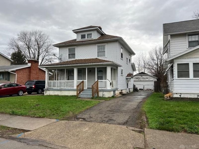 445 Sandhurst Drive, Dayton, OH 45405 Photo 3