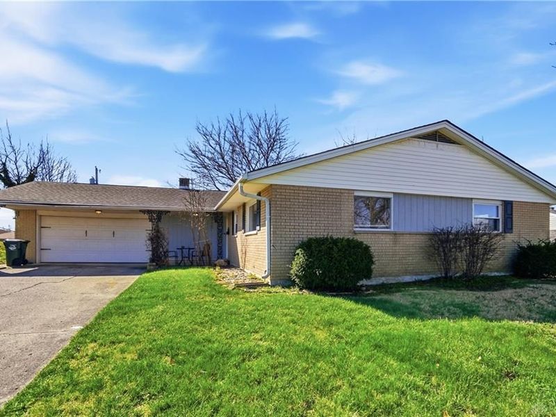 4400 Knollcroft Road, Trotwood, OH 45426 Photo 3