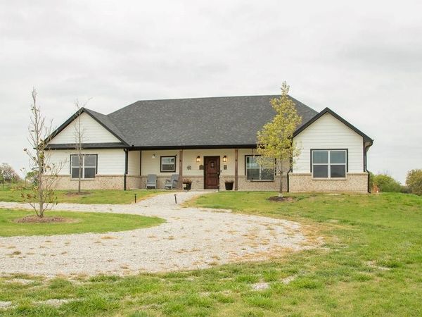 1144 Alamo Road, Montague, TX 76251