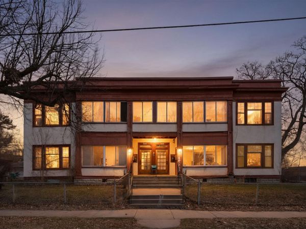 900 16th Avenue N, Minneapolis, MN 55411