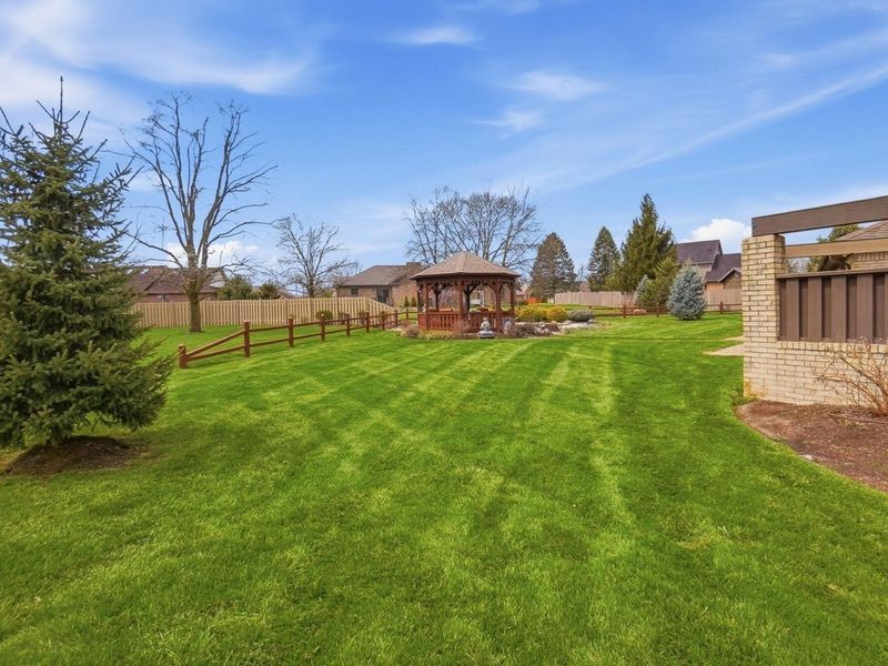 610 Stonecress Drive, Tipp City, OH 45371 Photo 45