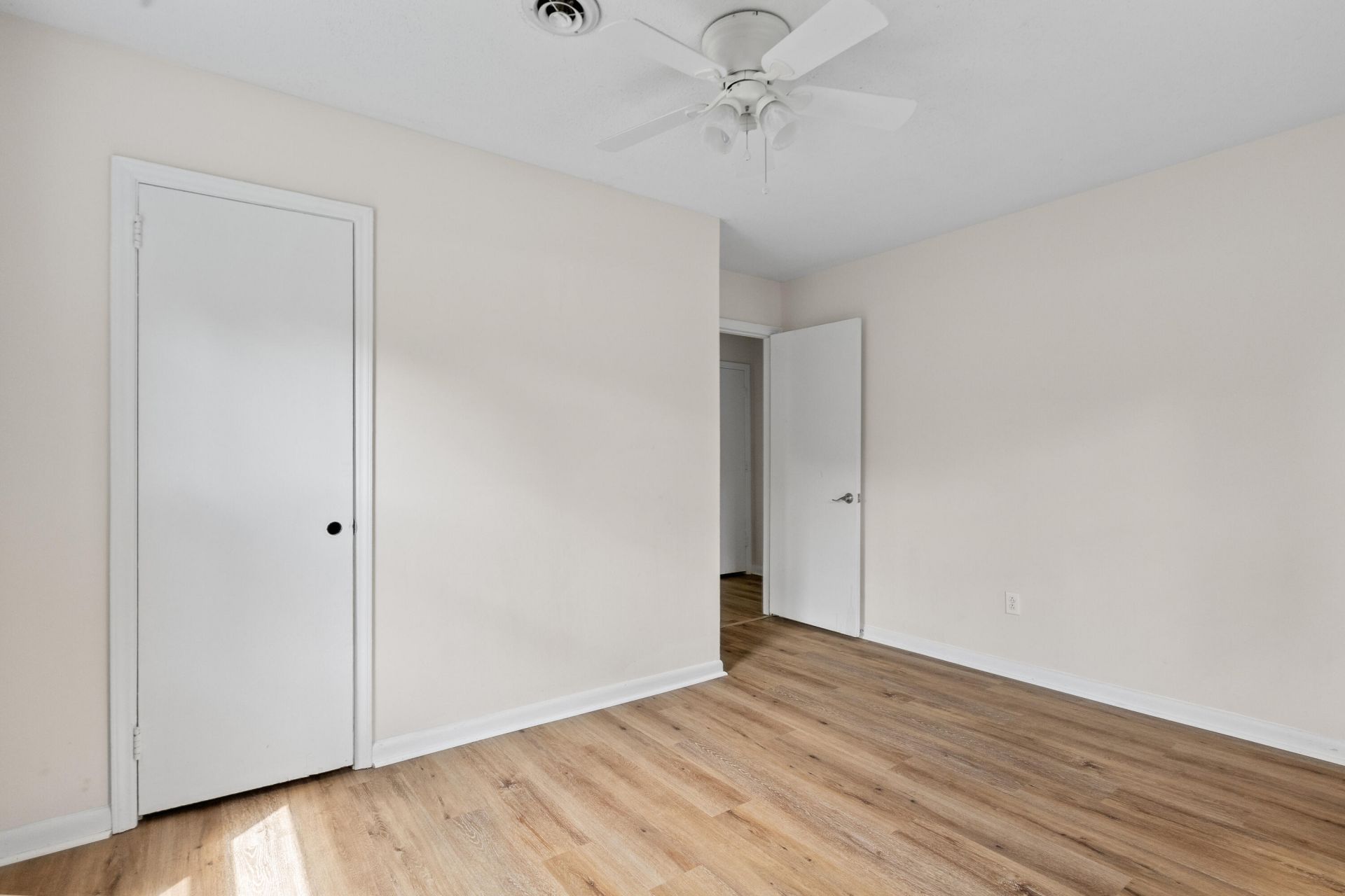 125 Matheny Drive Photo 15