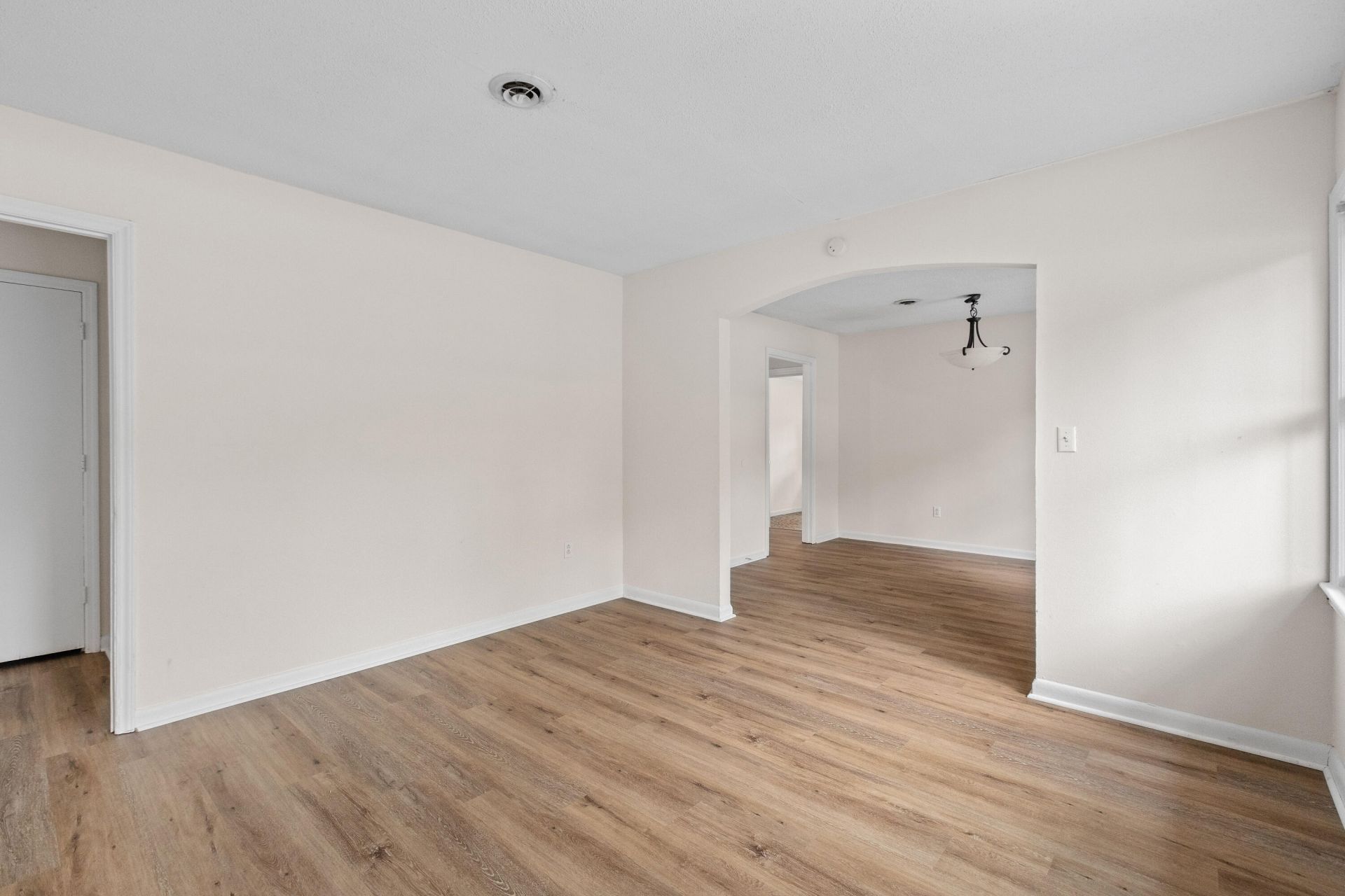 125 Matheny Drive Photo 7