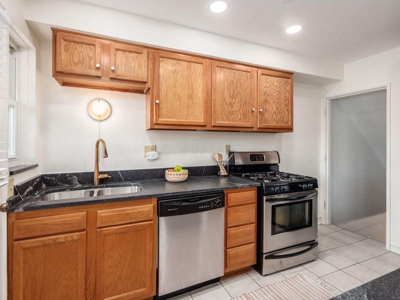 1691 Northwest Boulevard, Columbus, OH 43212 Photo 12