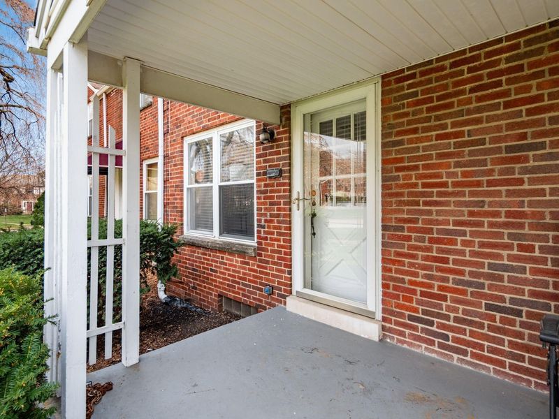 1691 Northwest Boulevard, Columbus, OH 43212 Photo 2