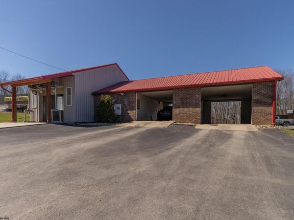 195 N Robert Stone, Reedsville, WV 26554