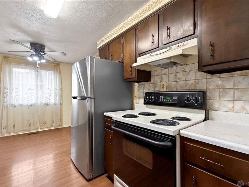 1652 Mars Hill Drive, West Carrollton, OH 45449 Photo 6