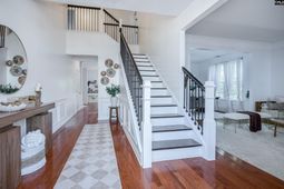 105 Alcott Court  photo 4