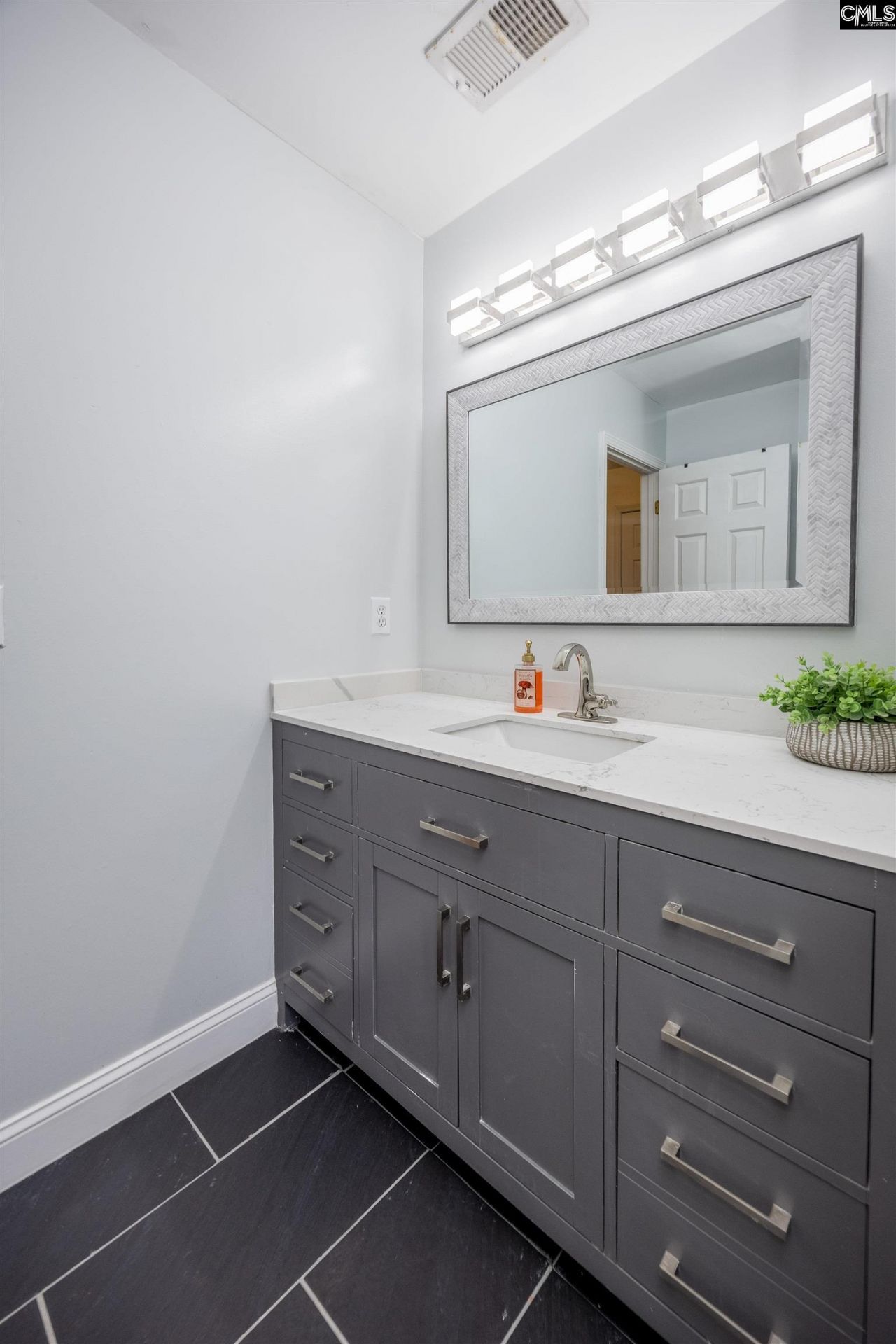 105 Alcott Court  Photo 39