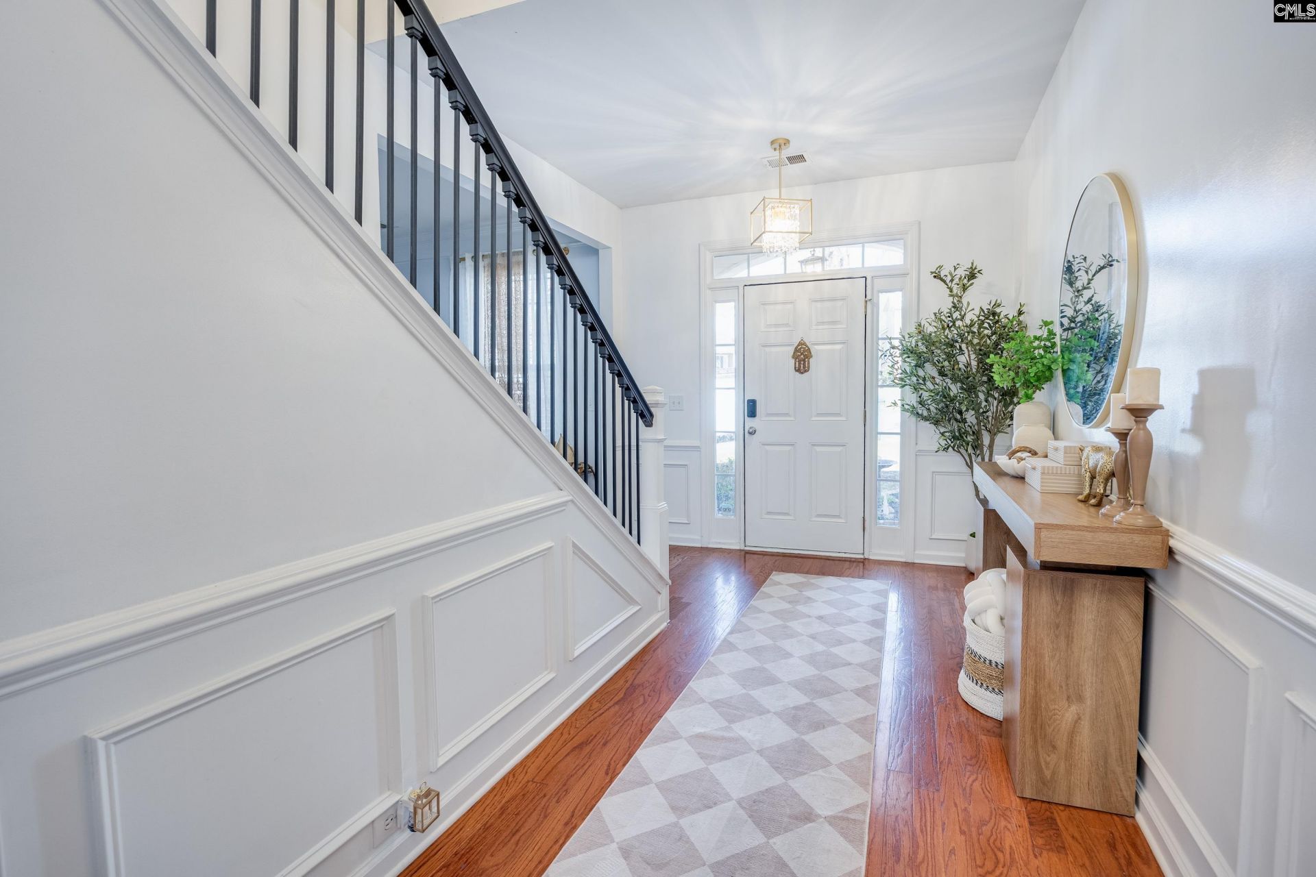 105 Alcott Court  Photo 5