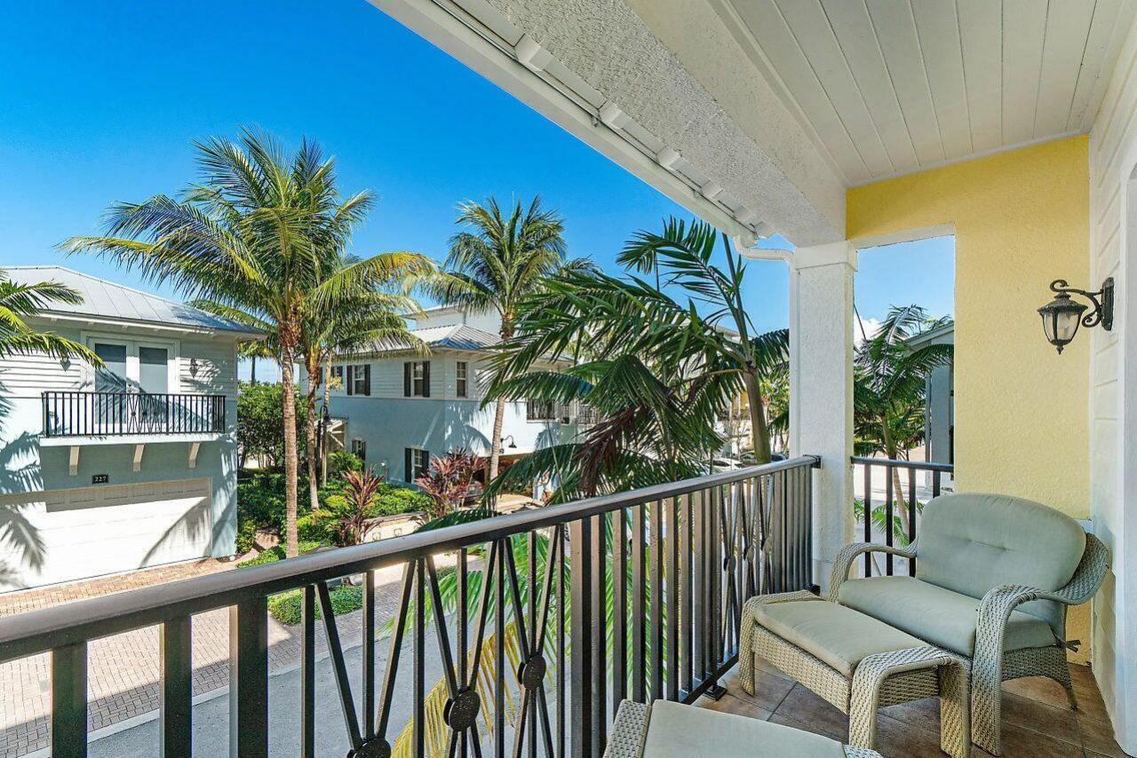 226 N Latitude Circle, Unit 207, Delray Beach, FL 33483 Photo