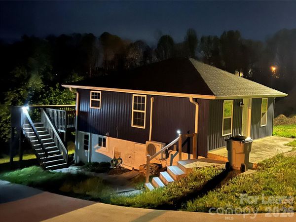 428 Folk Street NW, Lenoir, NC 28645