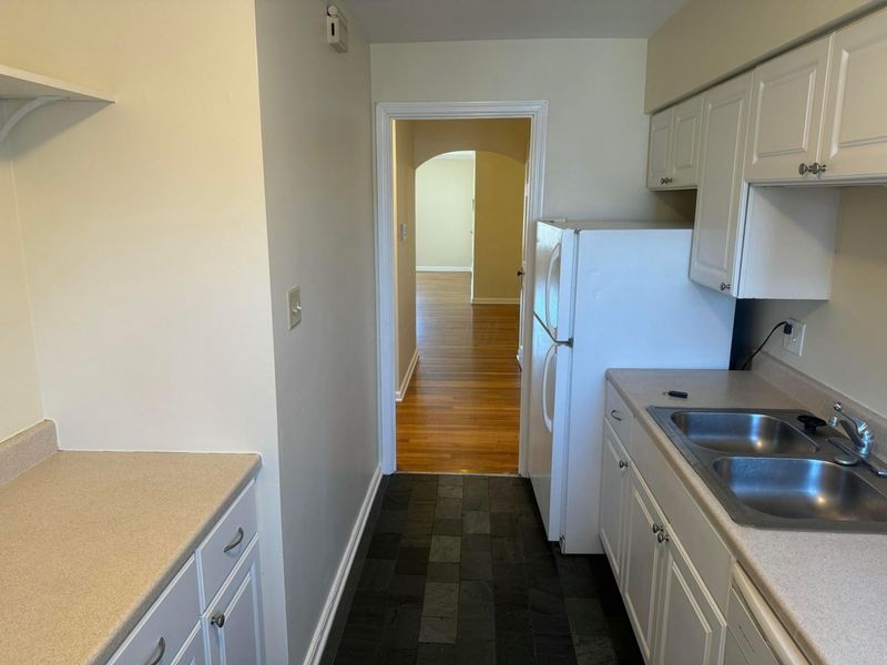 843 Kenwick Road, Columbus, OH 43209 Photo 5